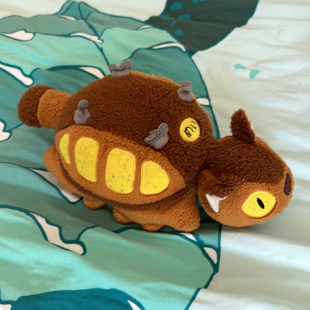2 Ghibli toys: Catbus and Totoro - Picture 3 of 6